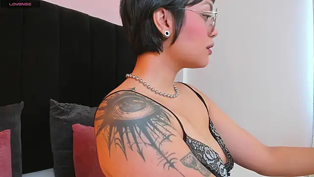 barbara mmoon online show from March 11, 2026, 4:35 pm