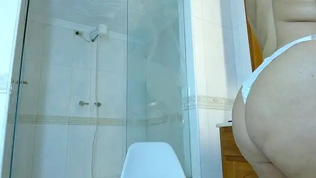 Collins luna online show from February 7, 2026, 5:05 pm