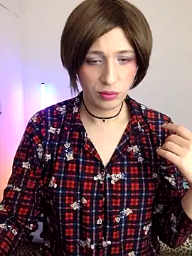 HoneyValentine online show from February 2, 2026, 8:40 pm