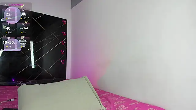 Skarleth queen online show from April 15, 2026, 4:19 am