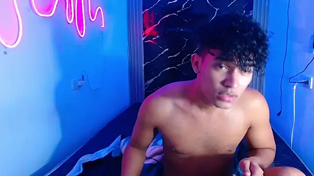 jamescurly00 online show from March 1, 2026, 10:28 am