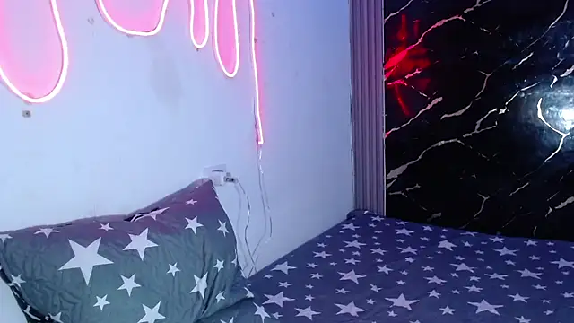 jamescurly00 online show from March 15, 2026, 5:24 am