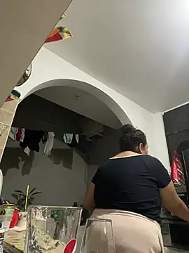 cutiepeach   online show from January 10, 2026, 1:18 am