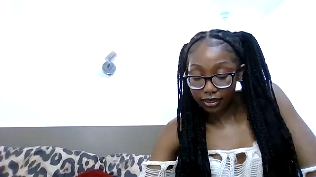 LolaUrFavGirlxxx online show from January 11, 2026, 10:59 pm