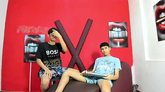 Snapshot of AVENGER_BOYS2026 chatting on May 8, 2026, 7:19 pm AVENGER BOYS2026 online show from May 8, 2026, 7:19 pm