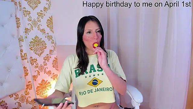 pinky  bunny online show from April 1, 2026, 2:01 am