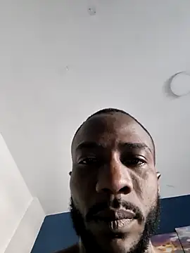 Snapshot of laaspri chatting on March 1, 2026, 7:38 pm laaspri online show from March 1, 2026, 7:38 pm