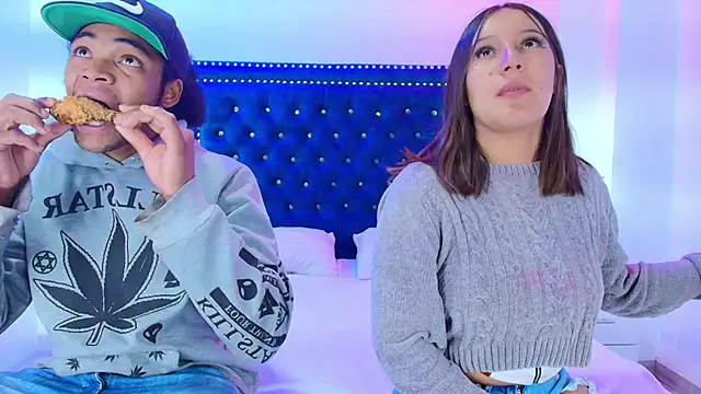 Cristal and luke online show from March 22, 2026, 3:32 am