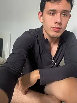 Keylerth  online show from February 2, 2026, 7:01 pm