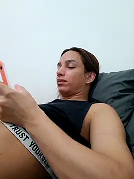 Snapshot of ofjuliaa chatting on March 6, 2026, 7:27 am ofjuliaa online show from March 6, 2026, 7:27 am