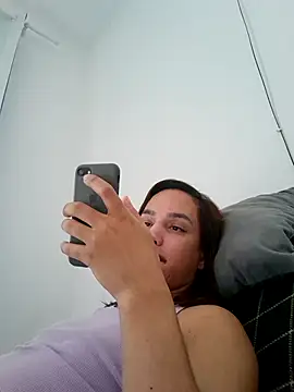Snapshot of ofjuliaa chatting on March 26, 2026, 3:17 pm ofjuliaa online show from March 26, 2026, 3:17 pm