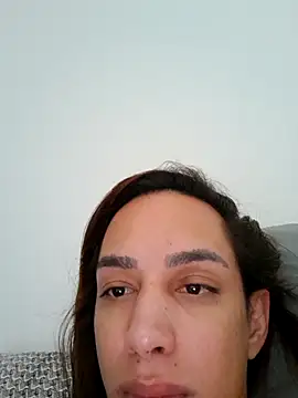 Snapshot of ofjuliaa chatting on April 10, 2026, 5:17 pm ofjuliaa online show from April 10, 2026, 5:17 pm