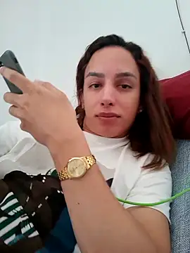 Snapshot of ofjuliaa chatting on April 13, 2026, 6:57 pm ofjuliaa online show from April 13, 2026, 6:57 pm