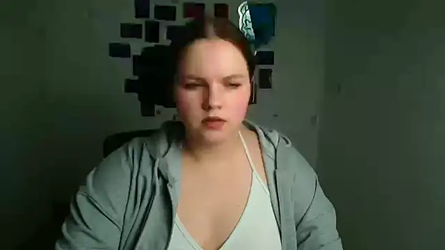 Snapshot of Kitty_Mia_Kitty chatting on January 17, 2026, 6:29 am Kitty Mia Kitty online show from January 17, 2026, 6:29 am