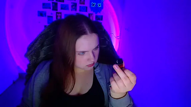 Snapshot of Kitty_Mia_Kitty chatting on February 16, 2026, 6:31 am Kitty Mia Kitty online show from February 16, 2026, 6:31 am