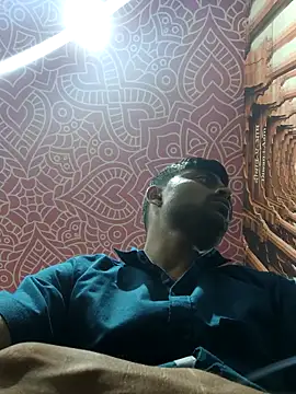 Snapshot of HadDrawers chatting on March 10, 2026, 1:05 pm HadDrawers online show from March 10, 2026, 1:05 pm