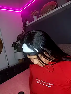 Snapshot of adhara-walk chatting on January 15, 2026, 2:10 pm adhara-walk online show from January 15, 2026, 2:10 pm