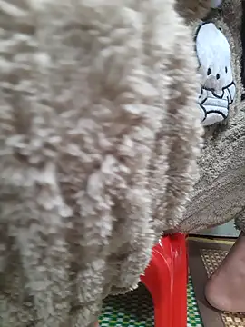 -Bunny-y online show from January 7, 2026, 1:46 pm