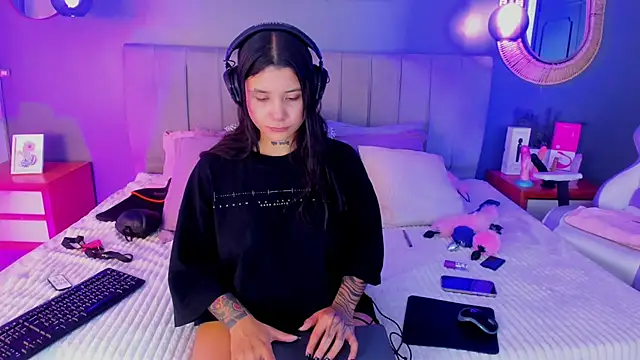 Nathalia stone  online show from June 16, 2026, 4:26 am