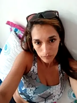 Snapshot of EcoDePiel chatting on January 11, 2026, 6:35 pm EcoDePiel online show from January 11, 2026, 6:35 pm