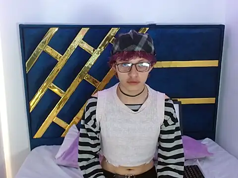 Snapshot of Angel_adrien chatting on January 9, 2026, 12:52 pm Angel adrien online show from January 9, 2026, 12:52 pm