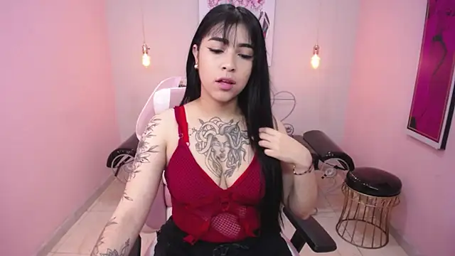 Snapshot of Adri_gomez_x chatting on April 30, 2026, 10:54 am Adri gomez x online show from April 30, 2026, 10:54 am