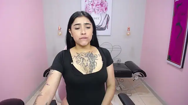 Snapshot of Adri_gomez_x chatting on May 11, 2026, 12:55 pm Adri gomez x online show from May 11, 2026, 12:55 pm