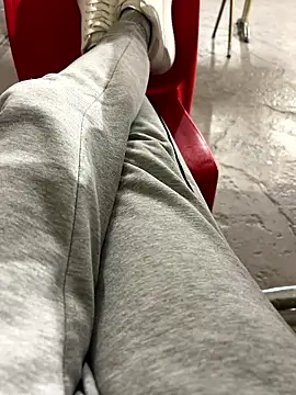 petiteyanel online show from January 15, 2026, 12:04 am