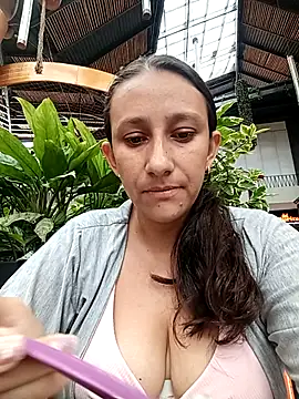 Snapshot of Andry-19 chatting on February 25, 2026, 7:34 pm Andry-19 online show from February 25, 2026, 7:34 pm