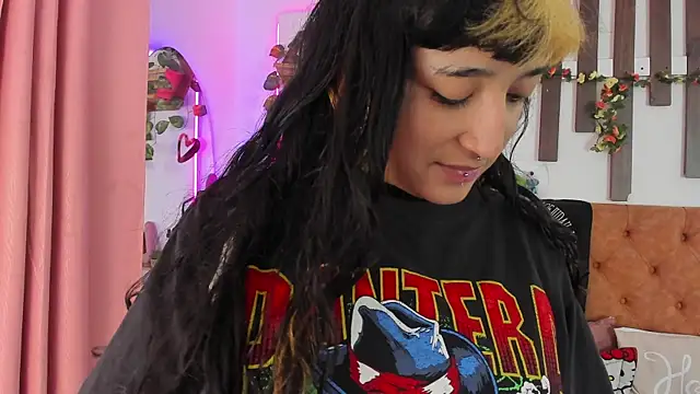 Snapshot of MeowMota_ chatting on May 23, 2026, 6:23 pm MeowMota online show from May 23, 2026, 6:23 pm