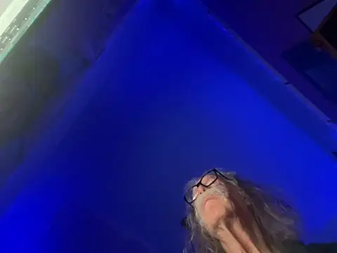 Snapshot of LickYourYoni chatting on February 1, 2026, 12:59 pm LickYourYoni online show from February 1, 2026, 12:59 pm