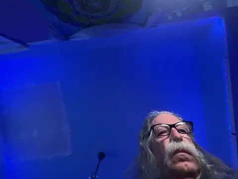 Snapshot of LickYourYoni chatting on February 14, 2026, 3:31 pm LickYourYoni online show from February 14, 2026, 3:31 pm