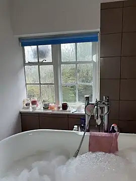 AliceDx online show from February 21, 2026, 11:00 am