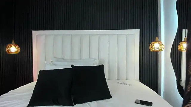 PandoraMiller online show from March 31, 2026, 5:02 pm