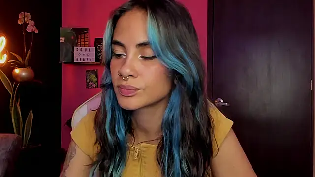 azula lillet online show from January 7, 2026, 9:06 pm