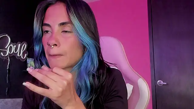 azula lillet online show from April 10, 2026, 9:08 pm