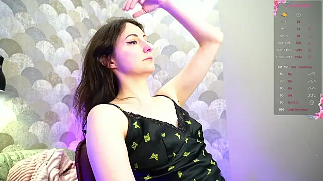 Snapshot of Ruby_blossom_ chatting on January 18, 2026, 9:18 pm Ruby blossom online show from January 18, 2026, 9:18 pm