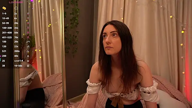 Snapshot of Ruby_blossom_ chatting on February 19, 2026, 6:09 am Ruby blossom online show from February 19, 2026, 6:09 am