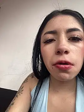 LunaSeduct online show from January 10, 2026, 5:15 pm