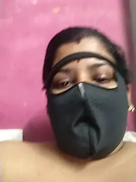 pinkisaha75 online show from February 4, 2026, 12:55 pm