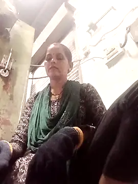 Snapshot of Hasmi_hot09 chatting on March 12, 2026, 1:17 pm Hasmi hot09 online show from March 12, 2026, 1:17 pm