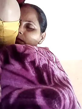 Snapshot of Hasmi_hot09 chatting on April 9, 2026, 7:19 pm Hasmi hot09 online show from April 9, 2026, 7:19 pm