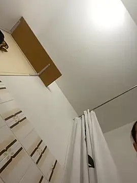 Snapshot of Maya-www chatting on January 18, 2026, 12:20 pm Maya-www online show from January 18, 2026, 12:20 pm