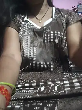 Nilam cute online show from May 17, 2026, 6:04 pm