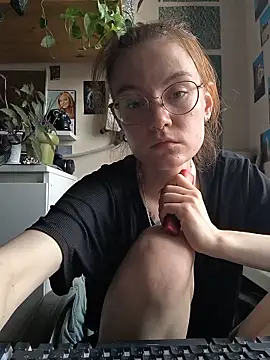 Shy Bamby online show from June 1, 2026, 9:33 am