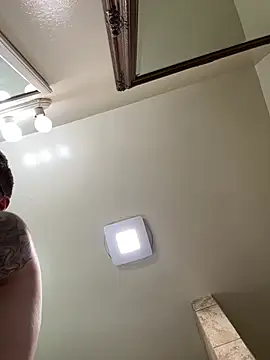 zeta1133 online show from April 17, 2026, 8:45 pm