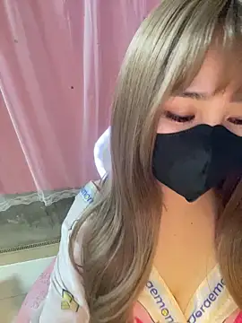 -Violet-t online show from March 22, 2026, 2:20 pm