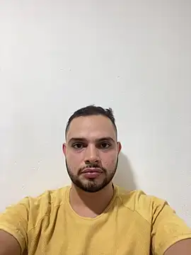 Snapshot of lucio-x chatting on January 7, 2026, 5:59 pm lucio-x online show from January 7, 2026, 5:59 pm