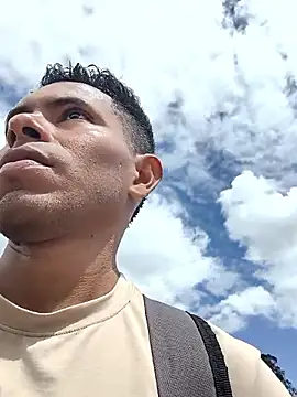 Snapshot of adambrosk_08 chatting on January 18, 2026, 5:28 pm adambrosk 08 online show from January 18, 2026, 5:28 pm