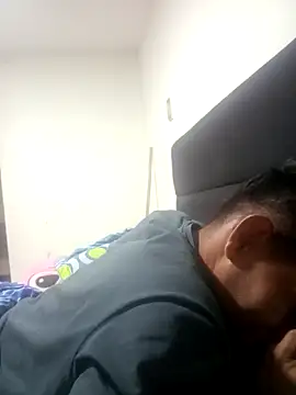 Snapshot of adambrosk_08 chatting on February 11, 2026, 6:29 am adambrosk 08 online show from February 11, 2026, 6:29 am